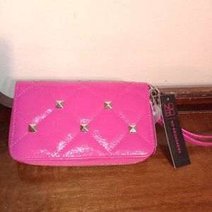 No Boundaries Women's Zip Wallet Wristlet Pink